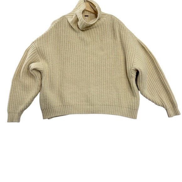 Free People Ivory Knit Sweater Size Small Oversized Crop - Picture 1 of 10